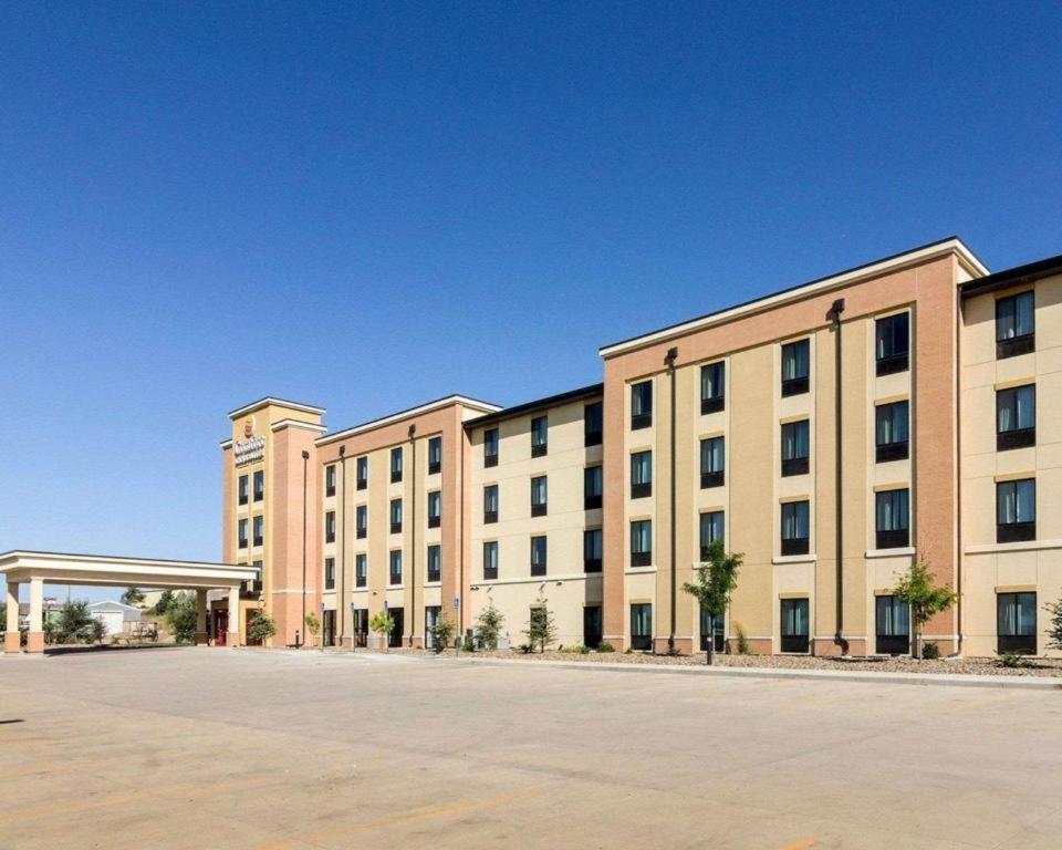 Comfort Inn & Suites Watford City Bagian luar foto